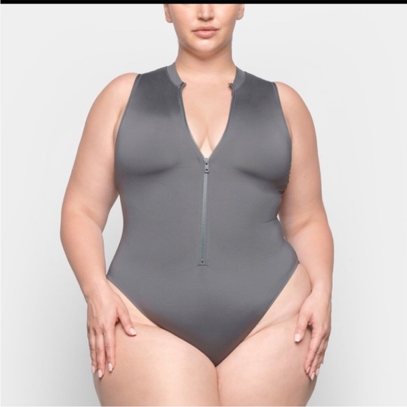 Skims NWT one piece zip up bathing suit - Picture 8 of 9